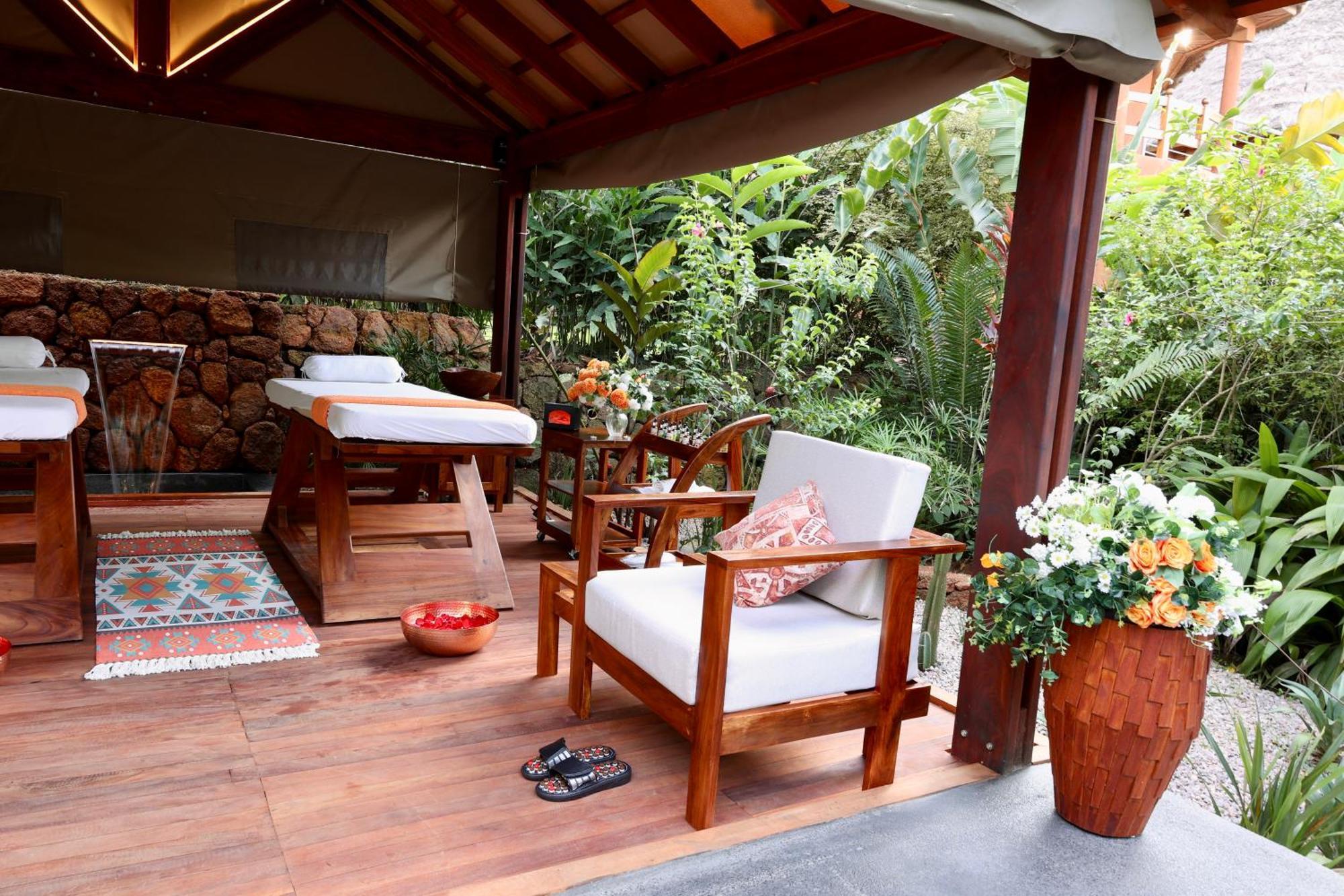 Divine Resort & Spa Kampala Esterno foto